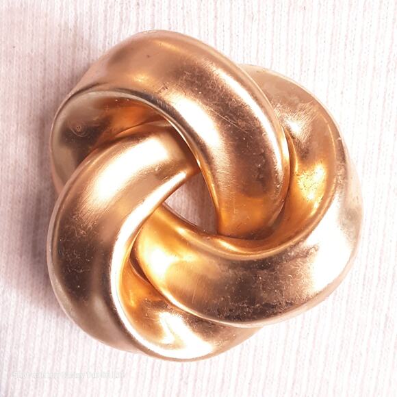 Knotted Brooch Gold Tone Matte Metal - Picture 1 of 8